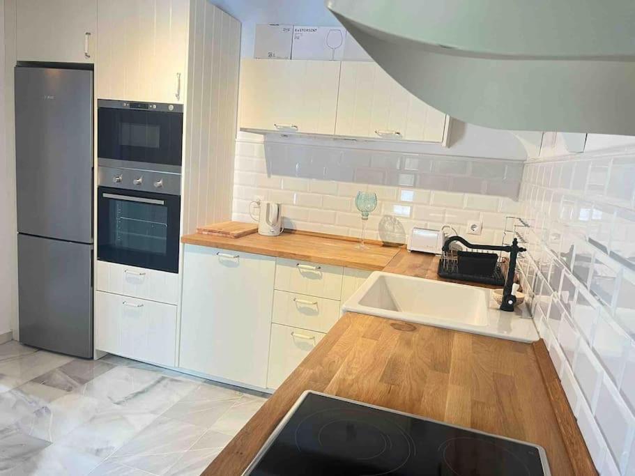 Stylish Spanish 3 Bd Townhouse On The Golden Mile Marbella Ngoại thất bức ảnh